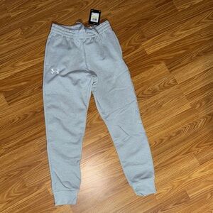 NWT Under Armour Boys Sweatpants Medium